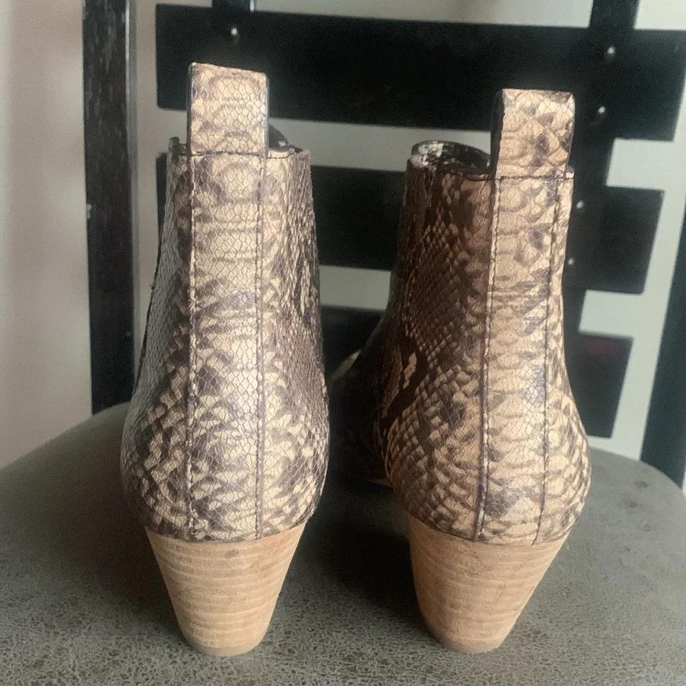 Splendid Snake Print Ankle Boots Sz 6